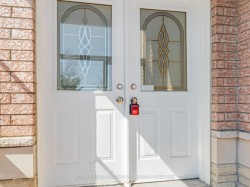 33 Bilberry Crescent  Richmond Hill, ON L4S 2M4