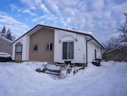 487 Simon Fraser Drive  Thunder Bay, ON P7C 5A1