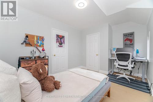 2403 Emerson Drive, Burlington, ON - Indoor Photo Showing Bedroom