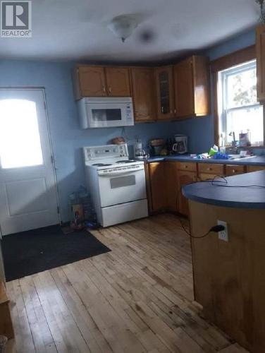 20 Main St, Iron Bridge, ON - Indoor Photo Showing Kitchen