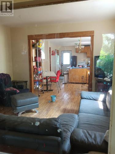 20 Main St, Iron Bridge, ON - Indoor Photo Showing Living Room