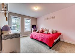 Bedroom 2 on the upper level - 