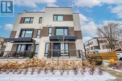 14 - 40 ED CLARK GARDENS BOULEVARD  Toronto, ON M6N 0B5