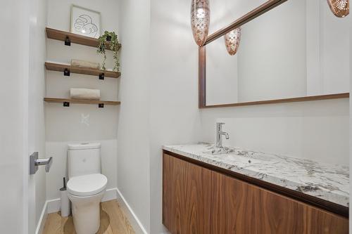 Salle d'eau - 17 Av. Melbourne, Westmount, QC - Indoor Photo Showing Bathroom