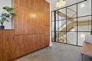 Hall d'entrée/Vestibule - 17 Av. Melbourne, Westmount, QC  - Indoor Photo Showing Other Room 