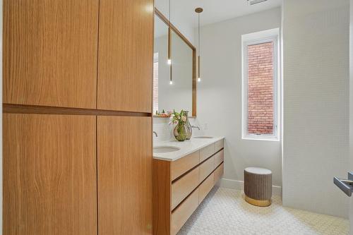 Salle de bains - 17 Av. Melbourne, Westmount, QC - Indoor