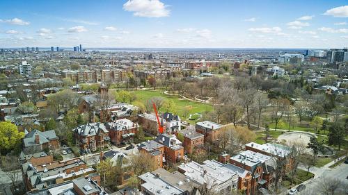 Vue d'ensemble - 17 Av. Melbourne, Westmount, QC - Outdoor With View