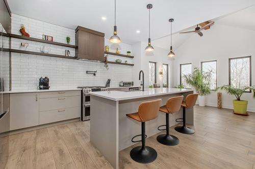Cuisine - 929 Rue De Château-D'Aix, Val-David, QC - Indoor Photo Showing Kitchen With Upgraded Kitchen