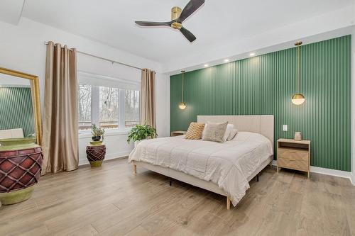 Chambre à coucher principale - 929 Rue De Château-D'Aix, Val-David, QC - Indoor Photo Showing Bedroom