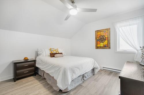 Chambre à coucher - 929 Rue De Château-D'Aix, Val-David, QC - Indoor Photo Showing Bedroom