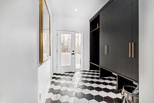Hall d'entrée/Vestibule - 929 Rue De Château-D'Aix, Val-David, QC - Indoor Photo Showing Other Room