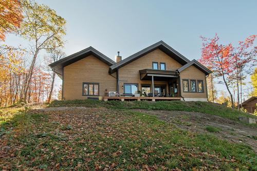 Face arrière - 929 Rue De Château-D'Aix, Val-David, QC - Outdoor With Deck Patio Veranda With Facade