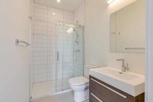 Salle de bains - 213-1155 Rue De La Montagne, Montréal (Ville-Marie), QC 