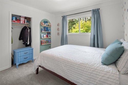 7147 Wright Rd, Sooke, BC - Indoor Photo Showing Bedroom