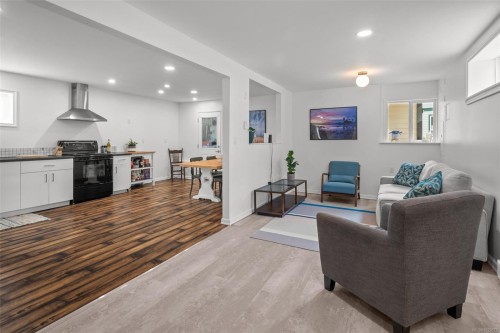 7147 Wright Rd, Sooke, BC - Indoor