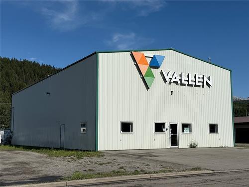 2 Front Street, Elkford, BC 