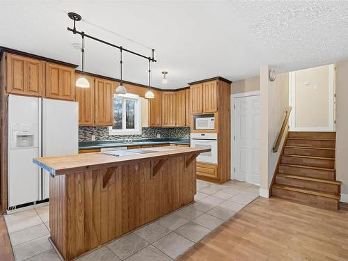 27 Grove Avenue, Beaver Bank, NS 