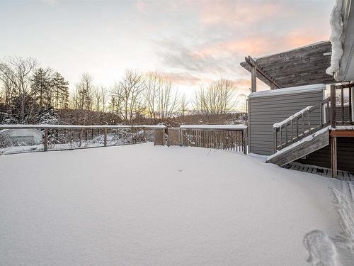 27 Grove Avenue, Beaver Bank, NS 