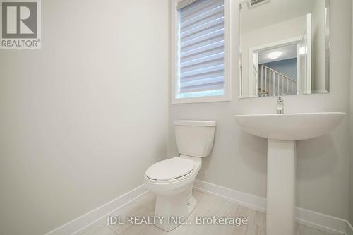32 Guardhouse Crescent, Markham, ON - Indoor Photo Showing Bathroom