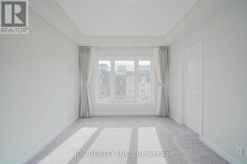 32 Guardhouse Crescent, Markham, ON - Indoor Photo Showing Other Room