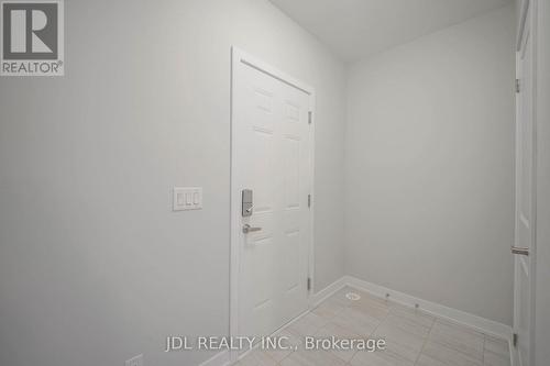 32 Guardhouse Crescent, Markham, ON - Indoor Photo Showing Other Room