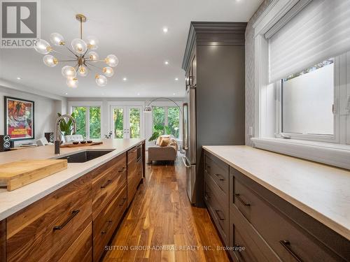26 Puckeridge Crescent, Toronto, ON - Indoor Photo Showing Kitchen