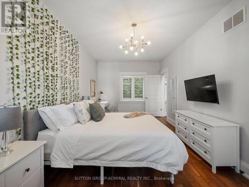26 Puckeridge Crescent, Toronto, ON - Indoor Photo Showing Bedroom