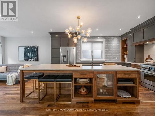 26 Puckeridge Crescent, Toronto, ON - Indoor Photo Showing Kitchen With Upgraded Kitchen