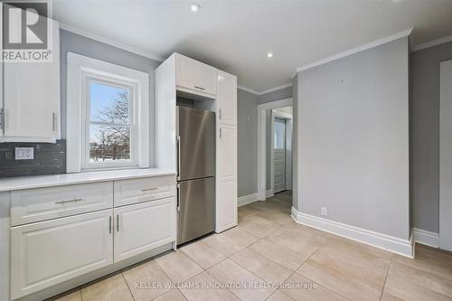 70 George Street, Waterloo, ON - Indoor Photo Showing Kitchen
