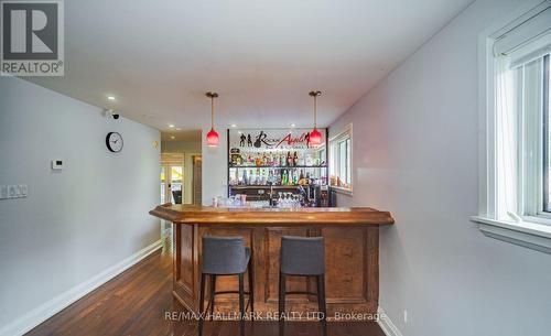 4 Devins Drive, Aurora, ON - Indoor