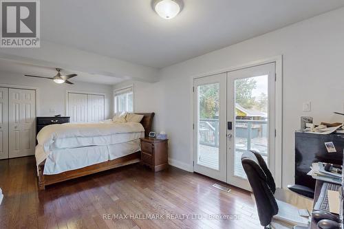 4 Devins Drive, Aurora, ON - Indoor Photo Showing Bedroom