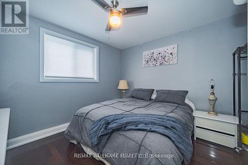 4 Devins Drive, Aurora, ON - Indoor Photo Showing Bedroom