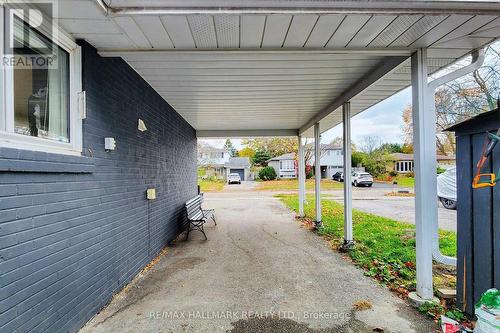 4 Devins Drive, Aurora, ON - Outdoor With Exterior