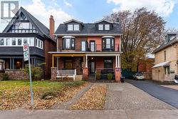 168 DUNN AVENUE  Toronto, ON M6K 2R6