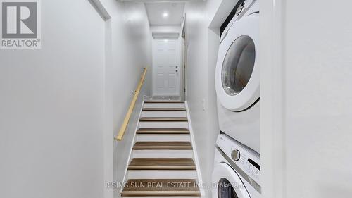 20 Bramoak Crescent, Brampton, ON - Indoor Photo Showing Laundry Room