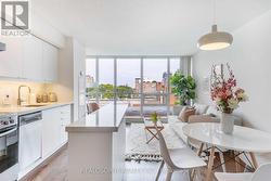 516 - 320 RICHMOND STREET E  Toronto, ON M5A 1P9