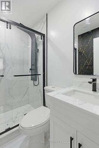 3684 Ellengale Drive, Mississauga, ON - Indoor Photo Showing Bathroom