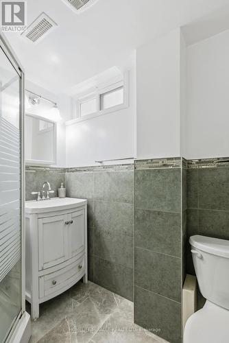 3684 Ellengale Drive, Mississauga, ON - Indoor Photo Showing Bathroom
