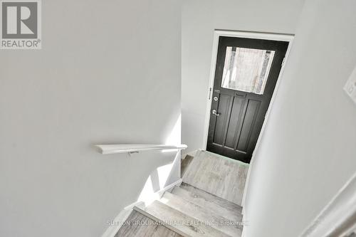 275 Southwood Drive, Hamilton, ON - Indoor Photo Showing Other Room