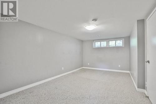 275 Southwood Drive, Hamilton, ON - Indoor Photo Showing Other Room