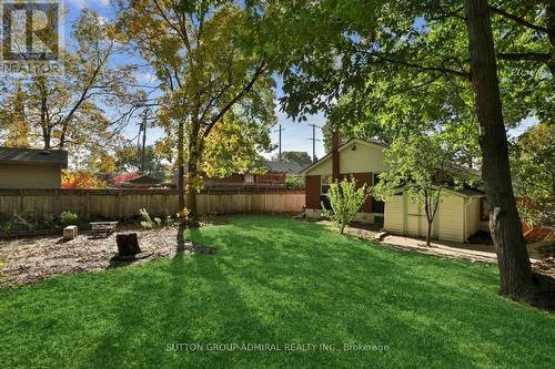 275 Southwood Drive, Hamilton, ON - Outdoor With Backyard