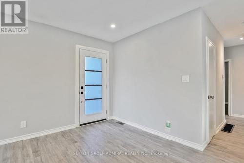 275 Southwood Drive, Hamilton, ON - Indoor Photo Showing Other Room