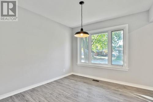 275 Southwood Drive, Hamilton, ON - Indoor Photo Showing Other Room
