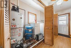 Main Floor Laundry & Utilities - 