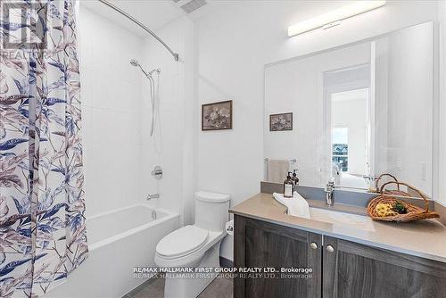 409 - 385 Arctic Red Drive, Oshawa (Windfields), ON - Indoor Photo Showing Bathroom