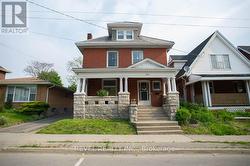 UPPER - 522 COLBORNE STREET  Brantford, ON N3S 3P2