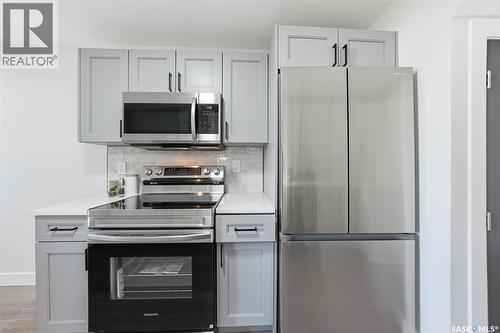 622 31St Street W, Saskatoon, SK - Indoor Photo Showing Kitchen