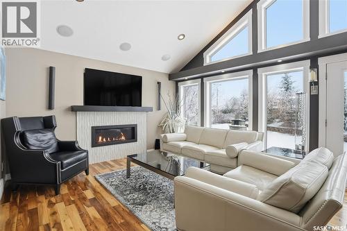 4818 Sandpiper Crescent E, Regina, SK - Indoor Photo Showing Living Room With Fireplace
