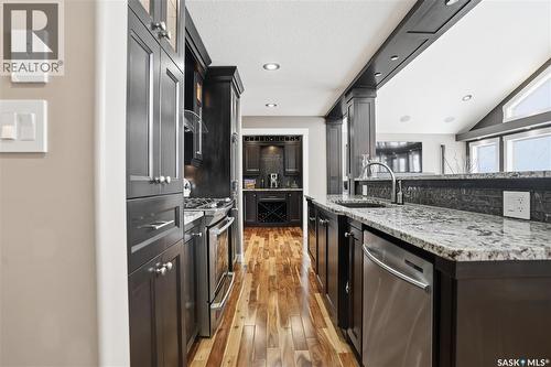 4818 Sandpiper Crescent E, Regina, SK - Indoor Photo Showing Kitchen With Upgraded Kitchen