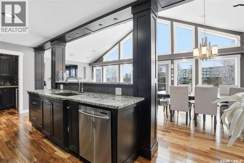 4818 Sandpiper Crescent E, Regina, SK - Indoor Photo Showing Kitchen With Upgraded Kitchen